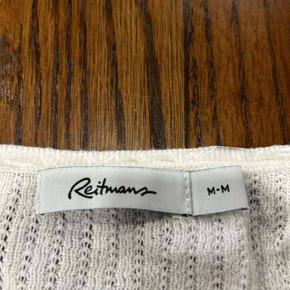 Reitmans sweater - Picture 2 of 2
